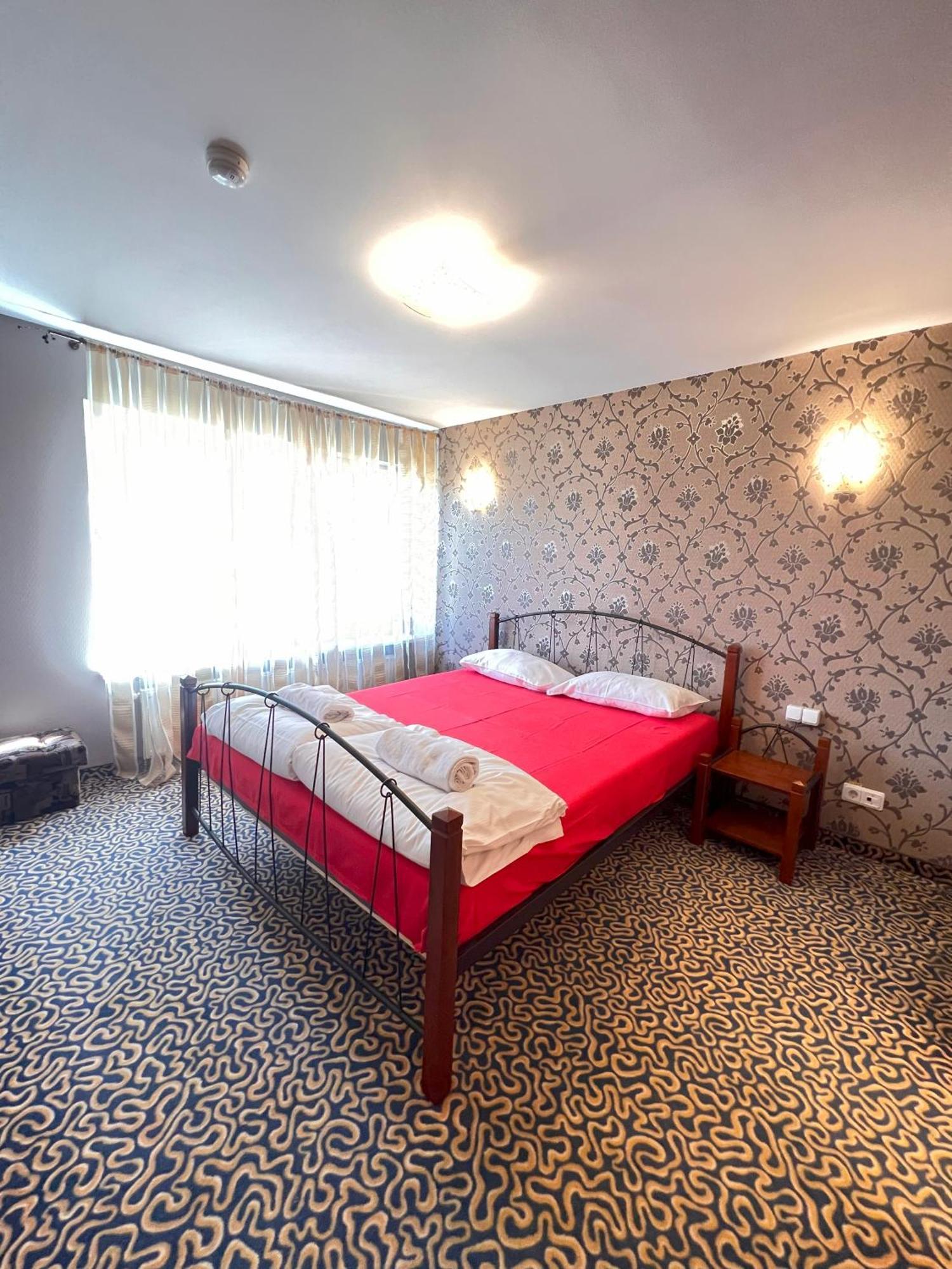 Park Hotel Кекава Экстерьер фото