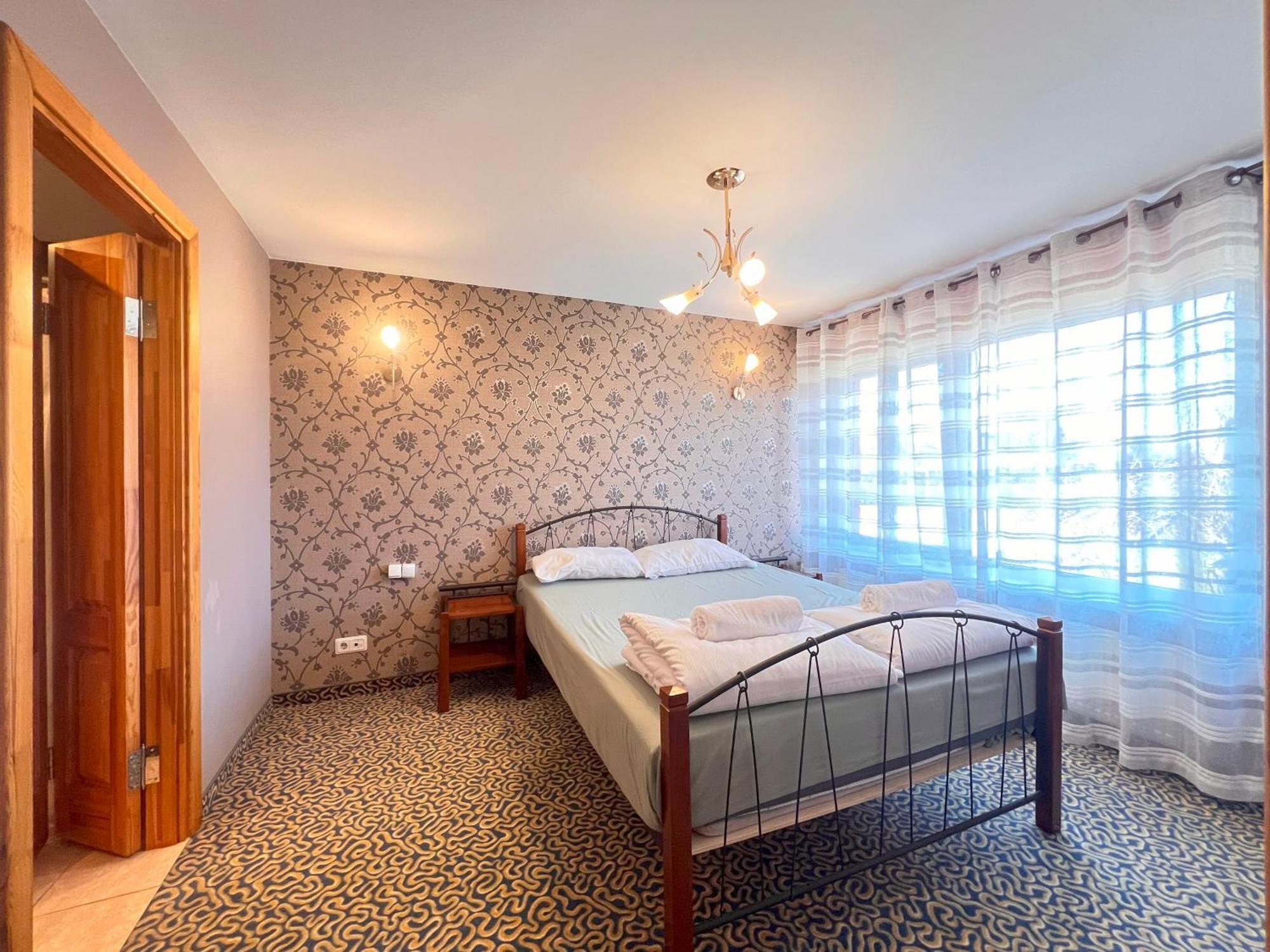 Park Hotel Кекава Экстерьер фото