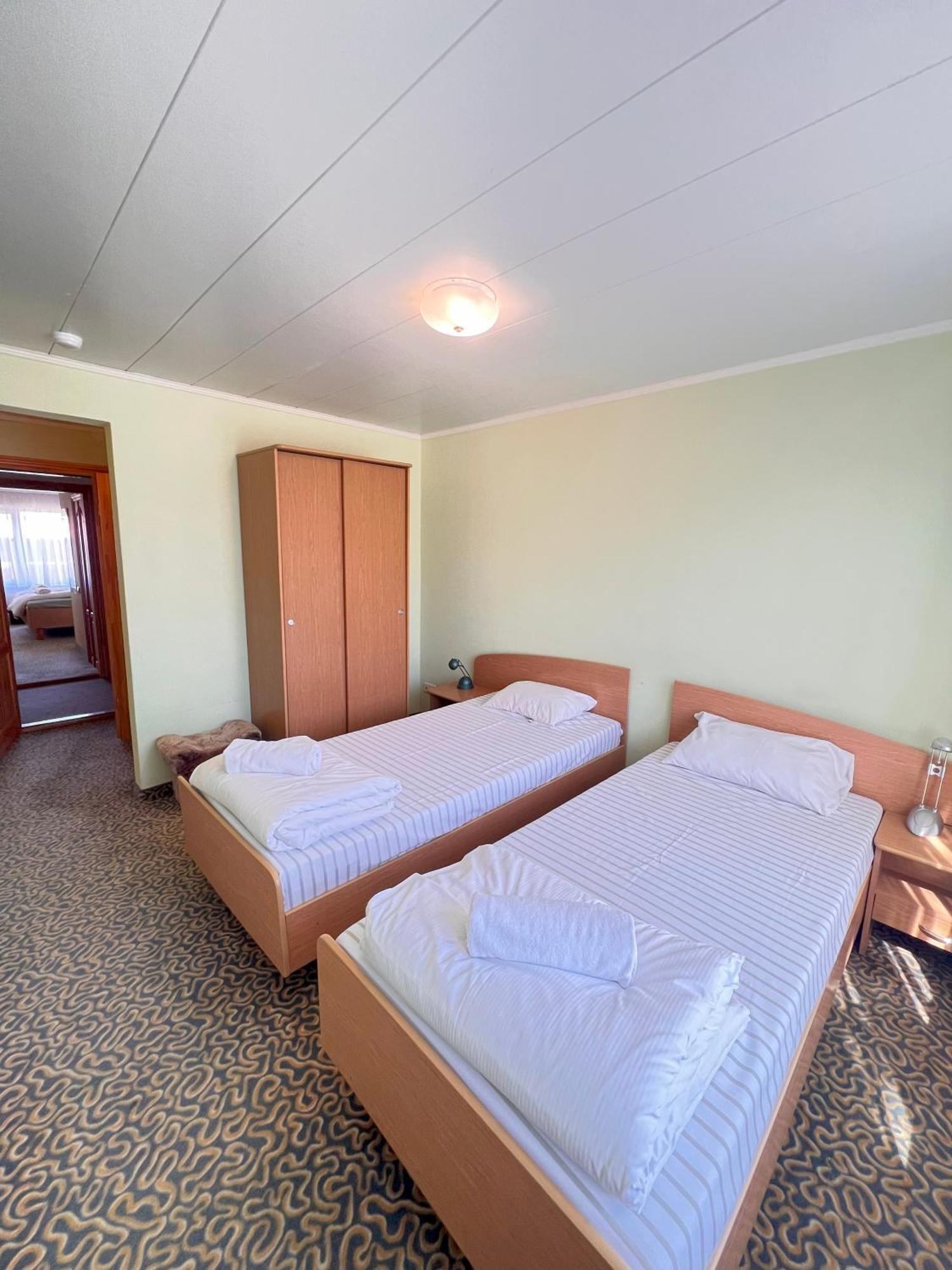 Park Hotel Кекава Экстерьер фото